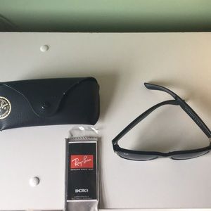 New Wayfarer Ray Ban sunglasses